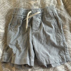 Like new baby gap boys 2T shorts